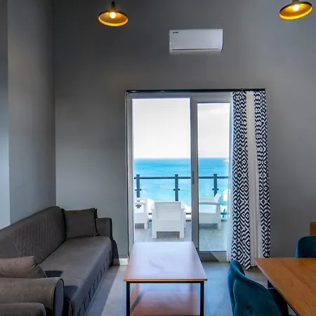 Ξενοδοχείο Middle Town 4*