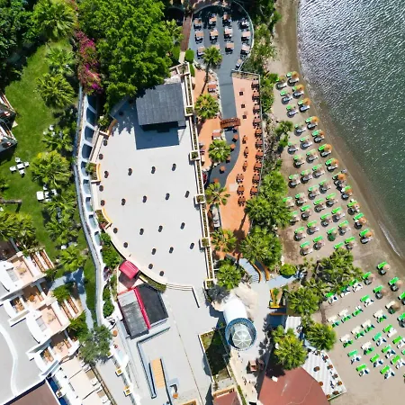 Ξενοδοχείο Middle Town 4*